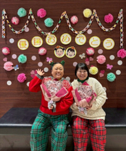 ニッチェ・江上、『THE W』優勝を"肉の花束"で祝福され感激「めっちゃお祝いして貰いました」