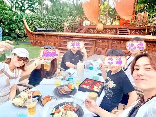 杉浦太陽、子ども5人連れて8年ぶりのハワイ旅行「家族みんなでアウラニ」