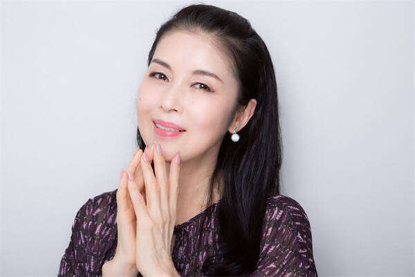 藤あや子が還暦で水着姿の写真集に挑戦 60歳でもできることはいっぱい ワクワクしています 22年3月25日 エキサイトニュース