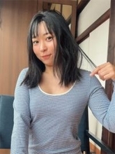 「村長さんかわいい」アンゴラ村長、ナチュラル感に癒される写真集オフショットを公開