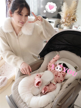 吉田朱里、”生後0か月”愛娘と過ごす日常を明かす「娘と2人の時はドラクエに付き合ってもらってます笑」