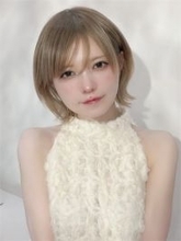 益若つばさ、“今年10回目のイメチェン”でバッサリ！「つーちゃんのショートは神すぎる」