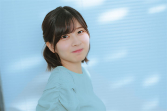 「おはよう」で世界バズ、イーロン・マスクも反応した金融OLモデル・荒木佐保里（SAO）の快進撃