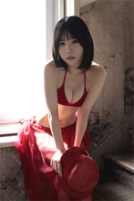 NMB48・芳賀礼、デジタル写真集『キラメキの証明』発売　少女から大人へ向かう瞬間を切り取る
