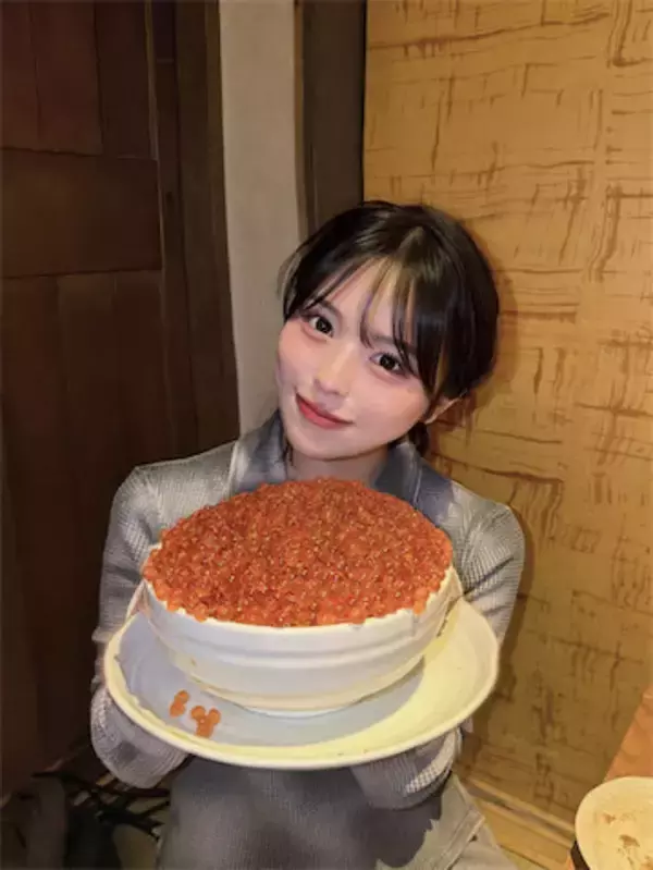 総フォロワー300万人インフルエンサー、顔よりデカい北海道いくら丼ショットが話題「量やばすぎ」