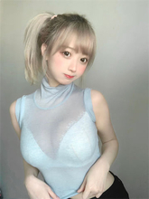 目を凝らすと…yami、美谷間が透けて視えるニット姿にファン悶絶「最高過ぎて言葉が出てこない」