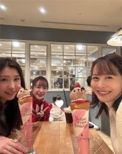 新井恵理那、仲良し“アナ女子会”を報告「ゆりゆりえりなの揃い踏み、素晴らしい」