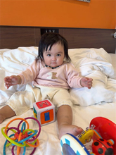 川崎希、次女グーちゃんの生後9カ月を報告　5歳長女とじゃれ合う姿にほっこり