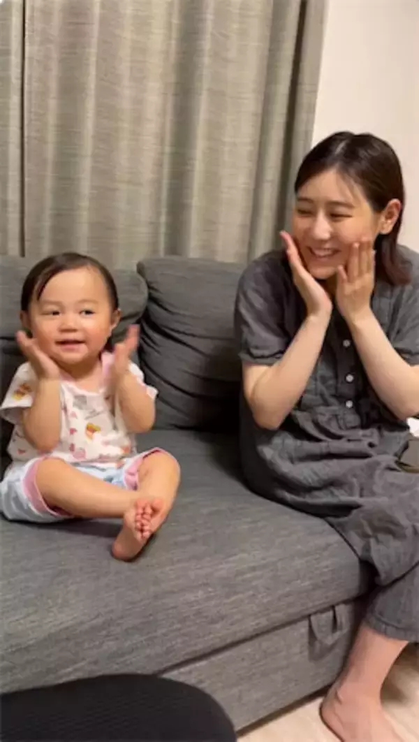 西野未姫、長女・にこりちゃん‟ママのマネっこ”に「可愛すぎる」と反響