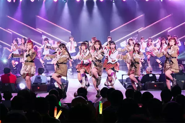 HKT48劇場14周年記念特別公演が開催、7期研究生がチーム昇格&4年ぶり全国ツアーも発表