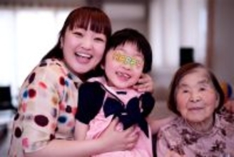 柳原可奈子、家族みんなで長女の小学校入学祝いランチ「とってもにぎやかな時間になりました」