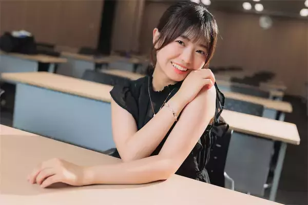 「やっぱり夢を諦めたくなかった」――ミスマガ受賞・加藤綾乃、19歳が語る再挑戦の軌跡