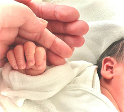 33歳元プロ野球選手、第一子の誕生を報告「息子の成長を楽しみに、育児も仕事も頑張ります」