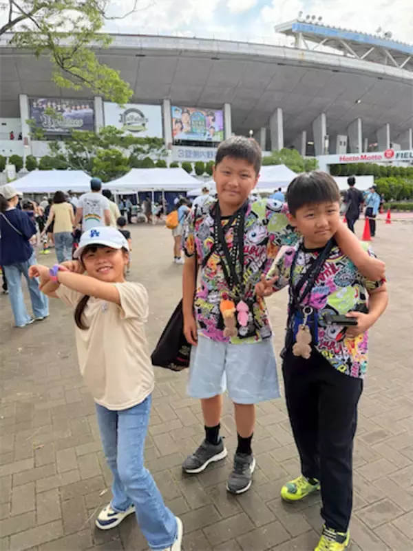 小原正子、夫・マック鈴木＆子ども3人とオリックス戦を満喫　劇的逆転勝利に「大興奮！」