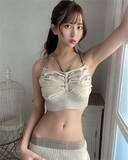 「思わず撫でたくなる…竹内星菜、ほっそりS字くびれが「神々しい」美しさ」の画像1