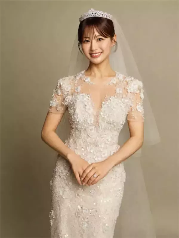 元AKB48・平嶋夏美、"なつみの日"に一般男性との結婚を発表「とっても素敵」「なっちゃんきれい」