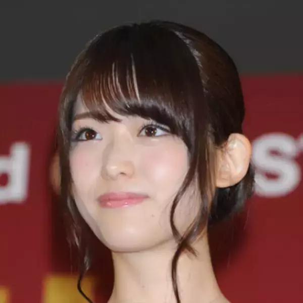 松村沙友理の‟ぶりっ子継続”は正解か、小倉優子と対照的な「ママタレ戦略」