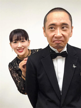 ものまねタレント2人が"綾瀬はるか&大悟"に扮して再現ショット「本気で見間違えました」