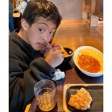 元DeNAラミレスの妻、10歳長男の急成長に驚き「オヤジ化」「もっとゆっくり大きくなっておくれよ～」