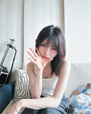 「「14歳→28歳」岡田奈々、AKB時代からのビフォアフ写真に反響「お人形さんみたい」」の画像1
