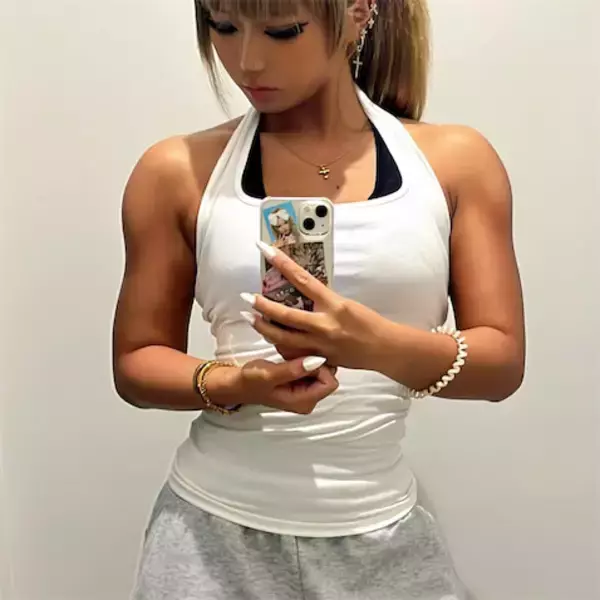 「痩せより筋肥大の時代」19歳“筋肉ギャルモデル”の言葉が若い女性たちに刺さる理由