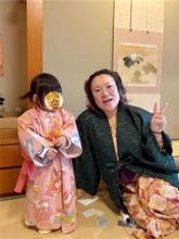 旅館でゆったり…バービー、家族で島根鳥取旅行を満喫「娘はレトロな浴衣を見にまといご満悦」