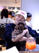 自然体な笑顔の虜に！ Cocomi、愛犬と顔を寄せ合うツーショット公開