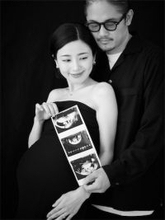 元『テラハ』メンバー、タレント妻との“マタニティフォト”公開「とっても上品で美しい」