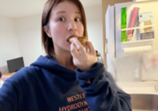 はんにゃ川島の元妻、ドラマ『じゃあつく』に刺激され“春巻き”作りに挑戦「揚げたて美味しいっ」