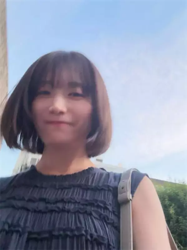 秋元真夏、長い髪をばっさりカット　ショートボブ姿に「びっくりしすぎて声出た」「宇宙一可愛い」