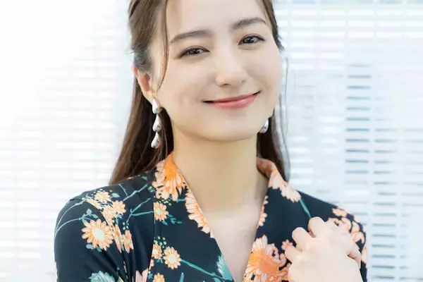 『仮面ライダーオーズ』ヒロイン・高田里穂、「ここまで露出するつもりはなかった」11年ぶり写真集