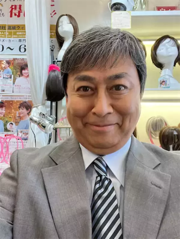 「二度見しました」錦鯉・長谷川、ウィッグ＆グレースーツで大変身「男前やん！」