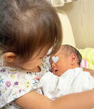 「34歳フリーアナウンサー、8月に第二子女児を出産「後期で逆子になり、帝王切開でのお産となりました」」の画像1