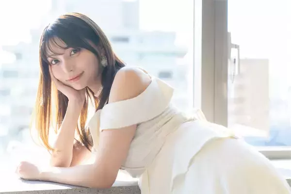 似鳥沙也加「表情を作るという責任感」セルフプロデュースグラビアへの想いと次に描くビジョン