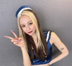 『ラヴ上等』“Baby” ユリア、K-1ラウンドガール姿に絶賛殺到「スタイル良すぎる」