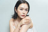 「村重杏奈、3カ月で磨き上げた"最強ボディ"「お尻が武器になりました」」の画像1