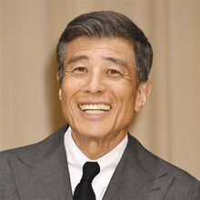 舘ひろしはシニア男性のロールモデルになるか 『終わった人』『免許返納!?』が映す"同世代の希望"