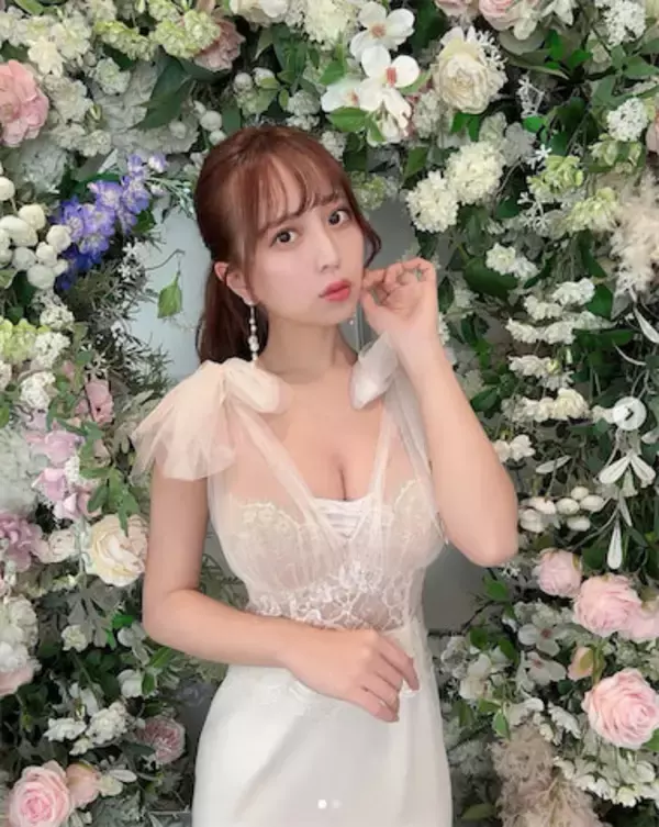 竹内星菜、エレガントかつセクシーな白ドレス姿にファン釘付け「すごく綺麗です」