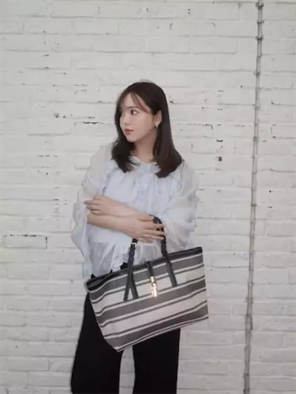 第一子妊娠中の藤田ニコル、透け感ある"マタニティコーデ"を披露「可愛い！」「似合ってる」