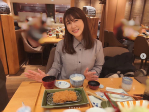 安めぐみ、井上和香との食事会ショット＆愛娘と水族館で癒しを満喫