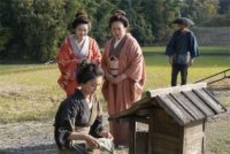 『ばけばけ』「い、生きてるよね？」芋生悠演じる“謎の女性”が初登場、SNS「久々にゾクッとした」