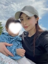 元グラドルのプロ野球選手妻、もうすぐ1歳の愛娘の成長記録を明かす「今にも歩き出しそう」