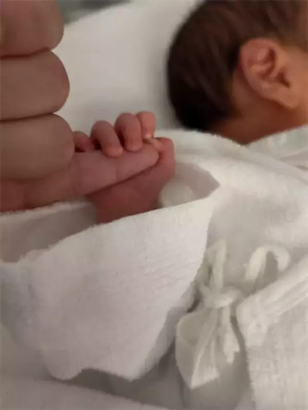 "元筋肉アイドル"才木玲佳、第1子出産　壮絶リスク乗り越え母に「心底ホッとしています」