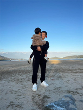 「まさか俺が五人の父親になるとは」亀田興毅、息子と見つめ合う“パパの笑顔”にファン歓喜