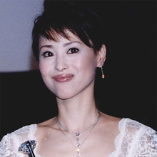 松田聖子、中森明菜に若者はなぜ熱狂するのか「昭和の歌姫」が令和に放つ"別格の輝き”の正体