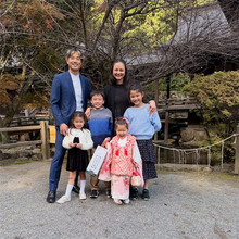 夫はラグビー選手、四児の母・37歳元モデルが「七五三の家族ショット」を公開