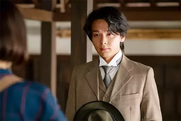 『風、薫る』中村倫也演じる“東京から来た男”の正体が明らかに「すごい肩書き」「協力してくれそう」