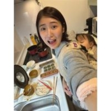 西野未姫、"激ぐずり"1歳娘をおんぶして夕食＆離乳食作り「寝かしつけはけーにお願いした」