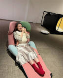 「新井恵理那、0歳娘と「包まれるって気持ちいい〜」芸術の秋を堪能「エリナママの笑顔が一番」」の画像1