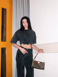 「ほっそりくびれがあらわに、Koki, デニムコーデでナチュラルな美を披露」の画像1